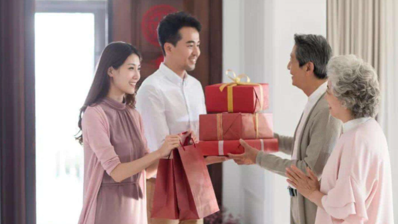 給老人買什么禮物好，這樣東西簡單又實用——華恩